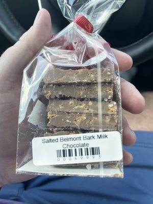 Putnam Pantry Candies, Ice Creams & Cafe by null