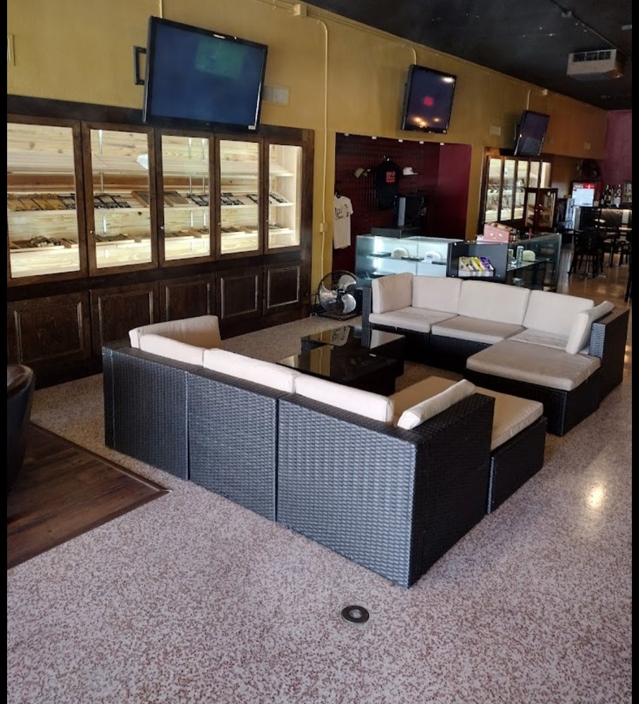 The Leaf Lounge Image