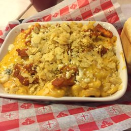 The Mac Wing (buffalo wing style) with the crushed potato chip topping. Yum!