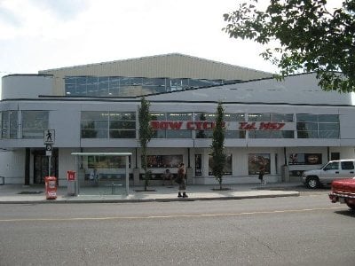 Bow Cycle & Sports by null