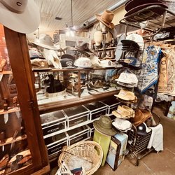Wall Street Western - Knives and gifts for the husband