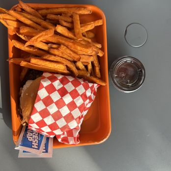 Ban Ban Burger - Sweet Potato Fries / Grapow Smash - Burgers Near Me - Los Angeles, California