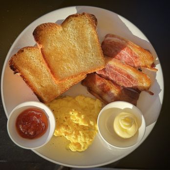 Bree’osh - Santa Barbara - Scrambled eggs, bacon and brioche toast. Divine - Bakeries Near Me - Santa Barbara, California