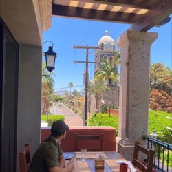 El Andador Café - Amazing Latte and Chai te. Great location, delicious food (Desayuno especial), excellent service.