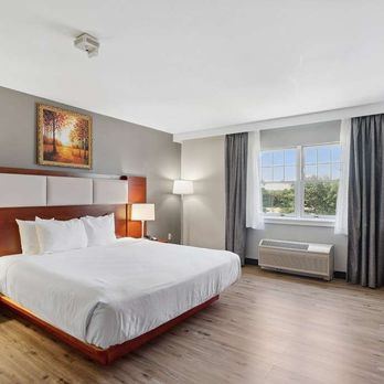 Ramada by Wyndham Saco/Old Orchard Beach Area - Guest room - Hotels Near Me - Saco, Maine Ramada by Wyndham Saco/Old Orchard Beach Area - Guest room - Hotels Near Me - Saco, Maine