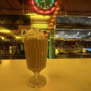 Beginner's Diner - Boozy Chocolate Hazlenut Shake - Diners Near Me - San Diego, California