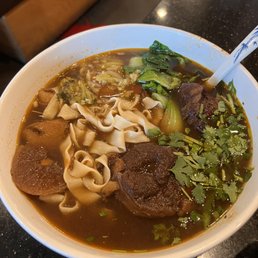 Red Braised Beef Noodles