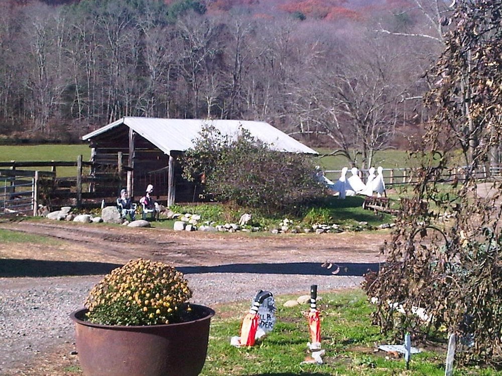 SCHREIBER FARM Updated August 2024 571 Quaker Farms Rd, Oxford