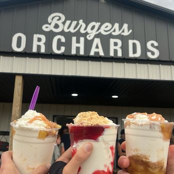 Burgess Orchards - Apple pie sundae and cherry pie sundae - Pick Your Own Farms Near Me - Alpine, Utah