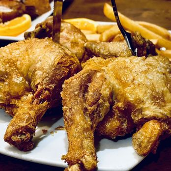 Max's Restaurant - Seattle - Fried Chicken - Filipino Near Me - Tukwila, Washington