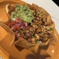 Los Trios - 32. Taco Salad beef