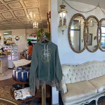 FeelLove Coffee Snow Canyon - Interior - Coffee & Tea Near Me - Ivins, Utah