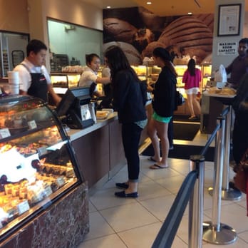 85°C Bakery Cafe-Irvine - The line. - Coffee & Tea Near Me - Irvine, California