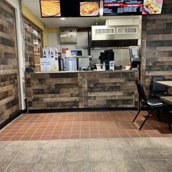 Derry Quick Mart - Lobby