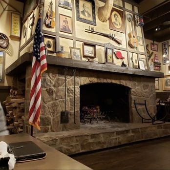 Cracker Barrel - american flag and fireplace - Southern Near Me - Ridley Park, Pennsylvania