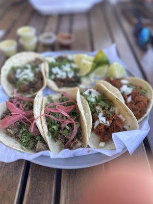 Tacos Chiwas by null