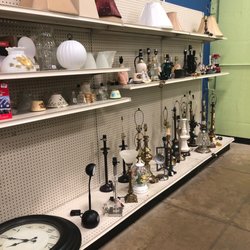 Goodwill Store - Lamps