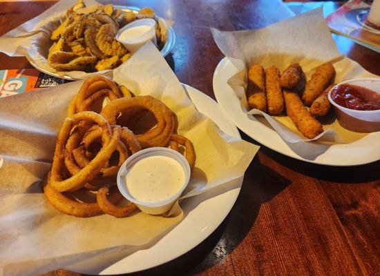 Hooters by null