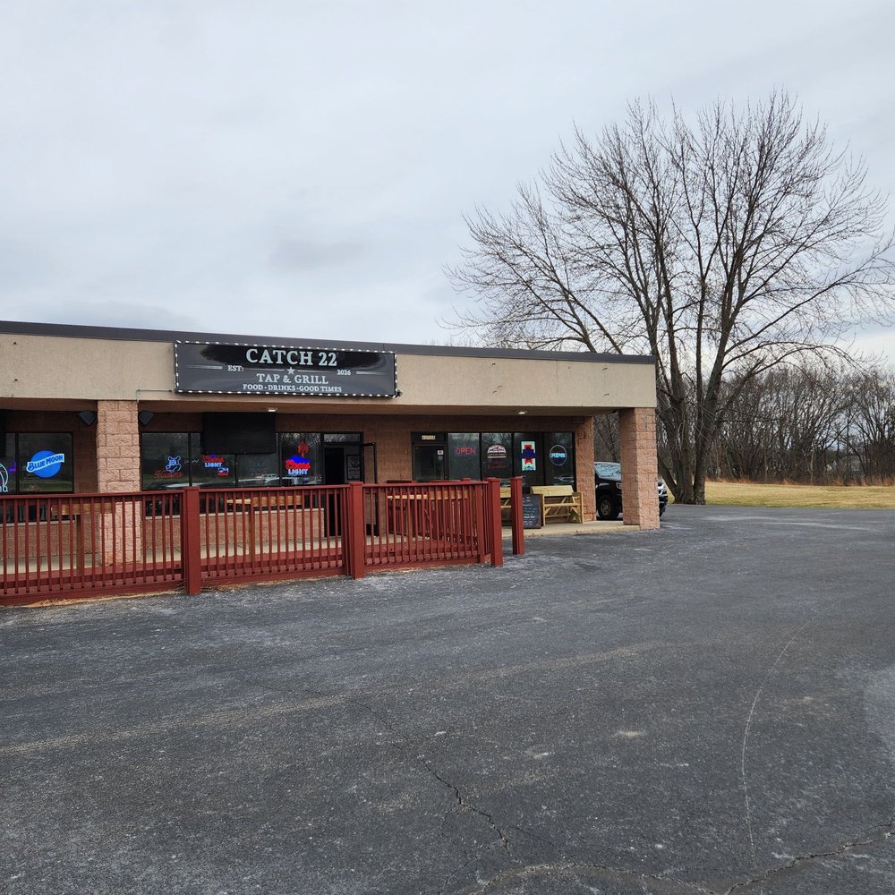 Catch 22 Tap and Grill - Wine Bars Near Me - Johnsburg, Illinois