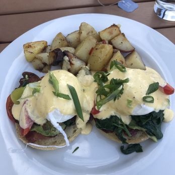 Brunch - California Benedict with bacon added - Breakfast & Brunch Near Me - Paso Robles, California