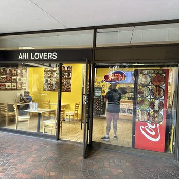 Ahi Lovers - Outside - Japanese Near Me - Honolulu, Hawaii
