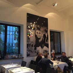 Restaurant Herr Franz - Deco. They also have outside seating