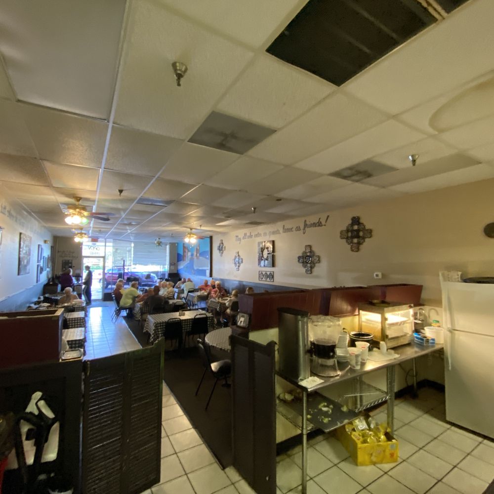 Bella Cucina Italian Family Restaurant - the dining area - Italian Near Me - Sun City Center, Florida Bella Cucina Italian Family Restaurant - the dining area - Italian Near Me - Sun City Center, Florida