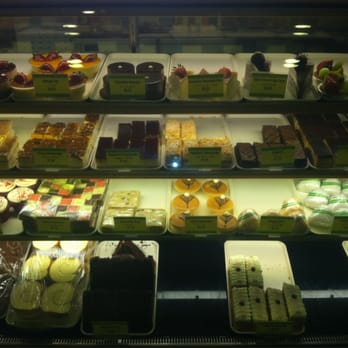 Fay Da Bakery - Bakeries Near Me - New York, New York