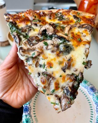 Majka Pizzeria by null
