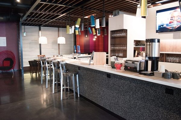 Alt Hotel Ottawa Downtown by null