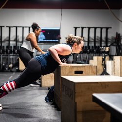 Full Steam CrossFit - Happy 4th of July! 
Today, we celebrate our independence with joy and thanksgiving. Wishing everyone a safe and happy fourth!