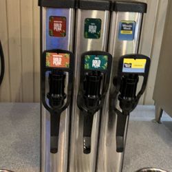 Portillo's Batavia - Your new iced tea options... No thank you!