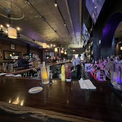 Olde Towne Tavern - Sitting at the bar