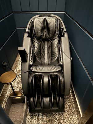 Delta One Lounge at LAX by null