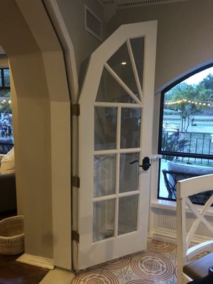 Salome on Main by null