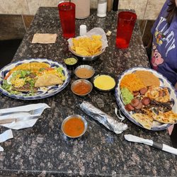 Taqueria Mexicano Grill - LA BOTANA & LA MEXICANA.  Chips, Salsa, Queso, Guacamole, & Bean Dip