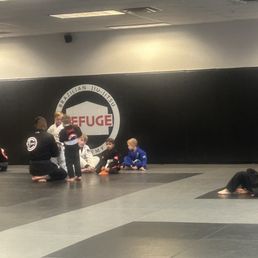 Mighty Mites (Ages 4-6) Mighty Mites (Ages 4-6)