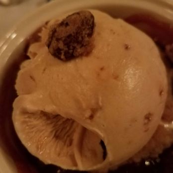 Evergreens Restaurant - Plum cobbler with vanilla ice cream - New American Near Me - Simsbury, Connecticut