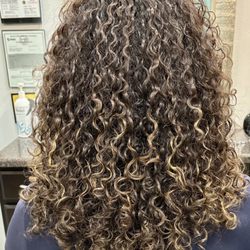 Mark Ellis Ouidad Salon - After