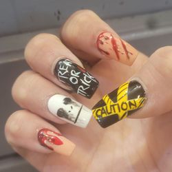Queen's Nails & Day Spa