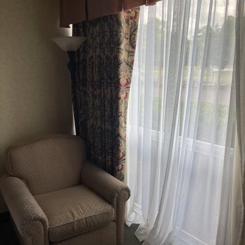 Red Lion Hotel Kelso Longview - The furniture and curtains are in great need of an update! - Hotels Near Me - Kelso, Washington Red Lion Hotel Kelso Longview - The furniture and curtains are in great need of an update! - Hotels Near Me - Kelso, Washington