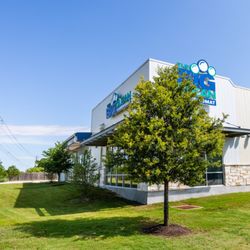 The Big Clean Laundromat - Parmer
