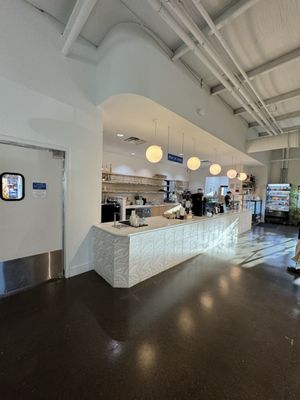 Dozen Bakery by null