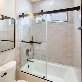 Reindeer Homes - En Suite Bathroom - General Contractors Near Me - Irvine, California