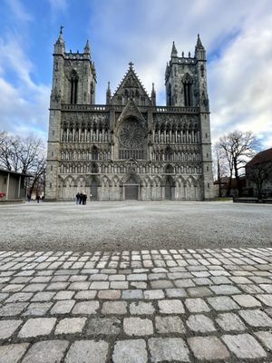 Nidaros Cathedral by null