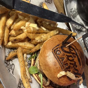 Ford's Garage Dearborn - THE ESTATE BURGER - Burgers Near Me - Dearborn, Michigan