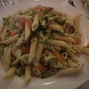 Cafe Baci - Pasta Primavera for a vegan diner - Italian Near Me - Westbury, New York