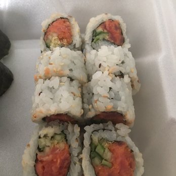 Lil Tokyo - Spicy Tuna Roll - Japanese Near Me - Myrtle Beach, South Carolina