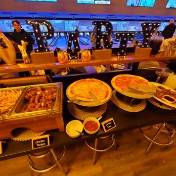 Lucky Strike Vacaville - Party package (unlimited food and drinks) - Venues & Event Spaces Near Me - Vacaville, California Lucky Strike Vacaville - Party package (unlimited food and drinks) - Venues & Event Spaces Near Me - Vacaville, California