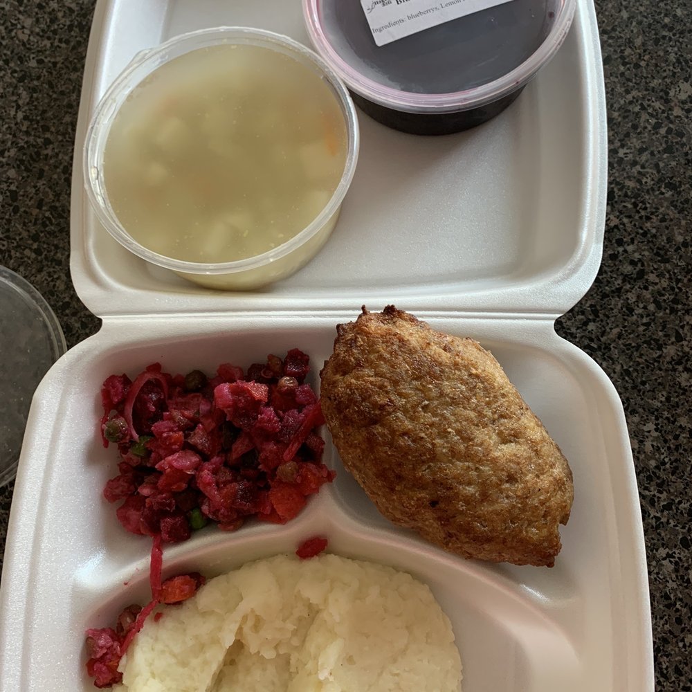 Allegro Deli - Lunch Box special - chicken cutlet, mashed potatoes, beet salad, soup and blueberry compote. - Delis Near Me - Buffalo Grove, Illinois